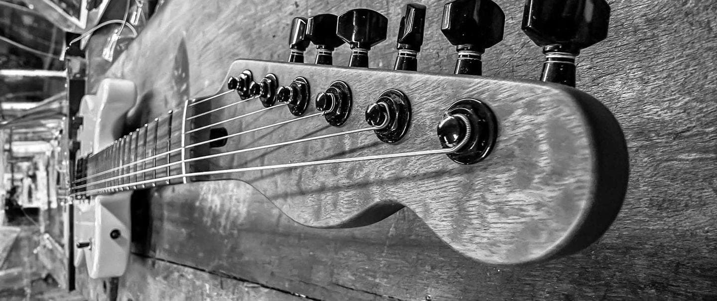 Volkan Özdemir Guitars